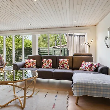 Le Coucou Casa de Férias Bøtø By